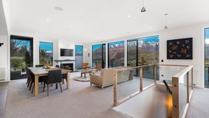 Dining - Luxury Lake View Retreat with Hot Tub (Queenstown)