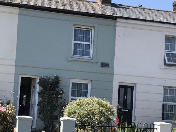 House, 2 Queen Beds | Exterior - Old Sea Captains House 2 Bedroom Littlehampton (Littlehampton)