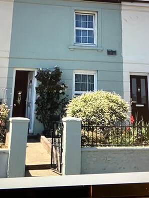 House, 2 Queen Beds | Exterior - Old Sea Captains House 2 Bedroom Littlehampton (Littlehampton)
