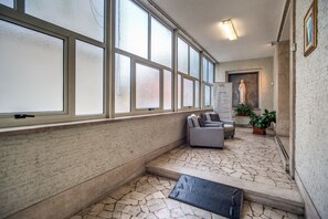 Interior entrance - Casa Per Ferie Ravasco San Pietro (Rome)