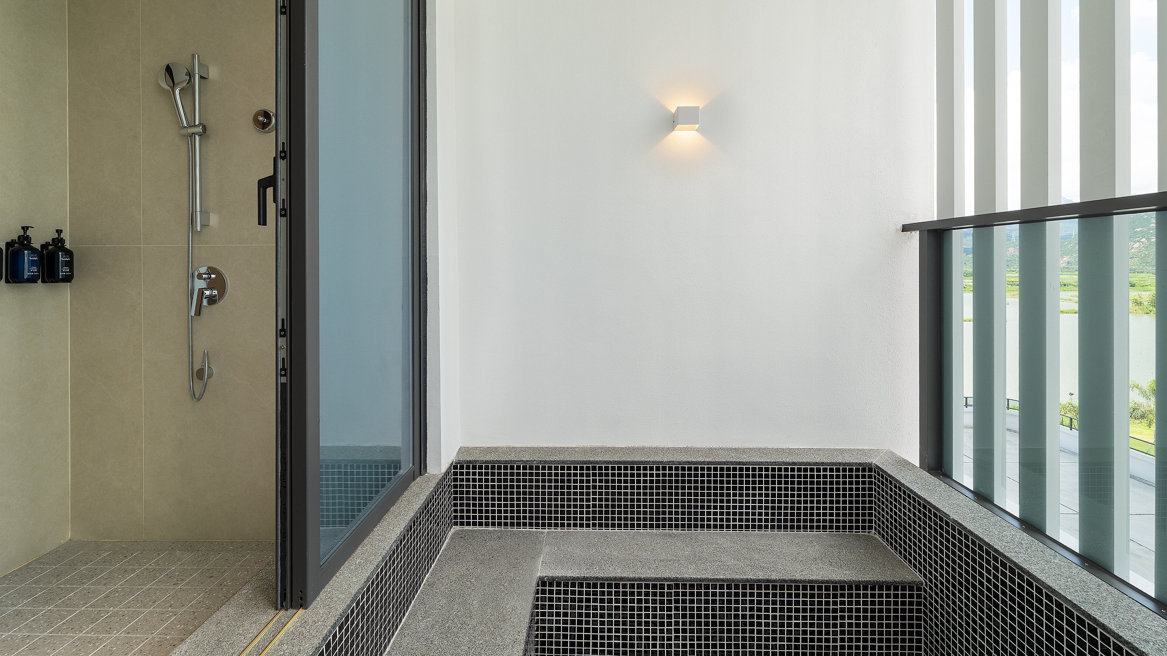 Standard Room, 1 King Bed (Hot Spring) | Bathroom | Free toiletries, hair dryer