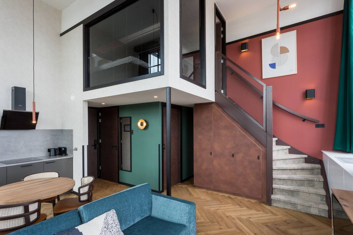 Duplex Suite Royale met Balkon - no pets | ตู้นิรภัยในห้องพัก, ห้องเก็บเสียง, Wi-Fi ฟรี, ผ้าปูที่นอน
