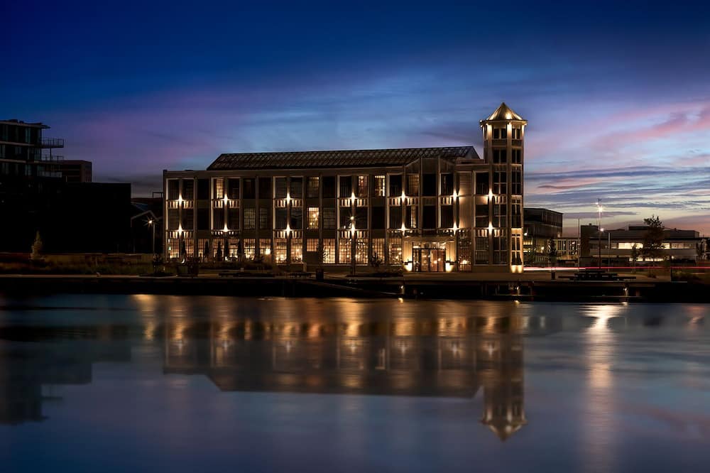 Hotel de Timmerfabriek Kloeg Collection