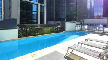 Apartamento básico, 1 cama Queen | Piscina | Piscina aquecida