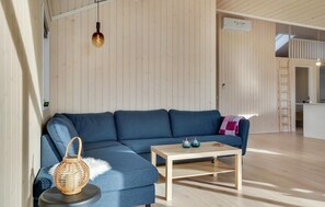 TV - Lovely home in Kalundborg with WiFi (Kalundborg)