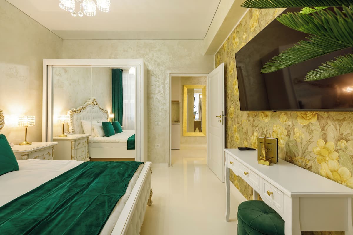 1 bedroom, iron/ironing board, free WiFi, bed sheets