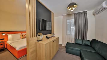 Ropa de cama de alta calidad y minibar