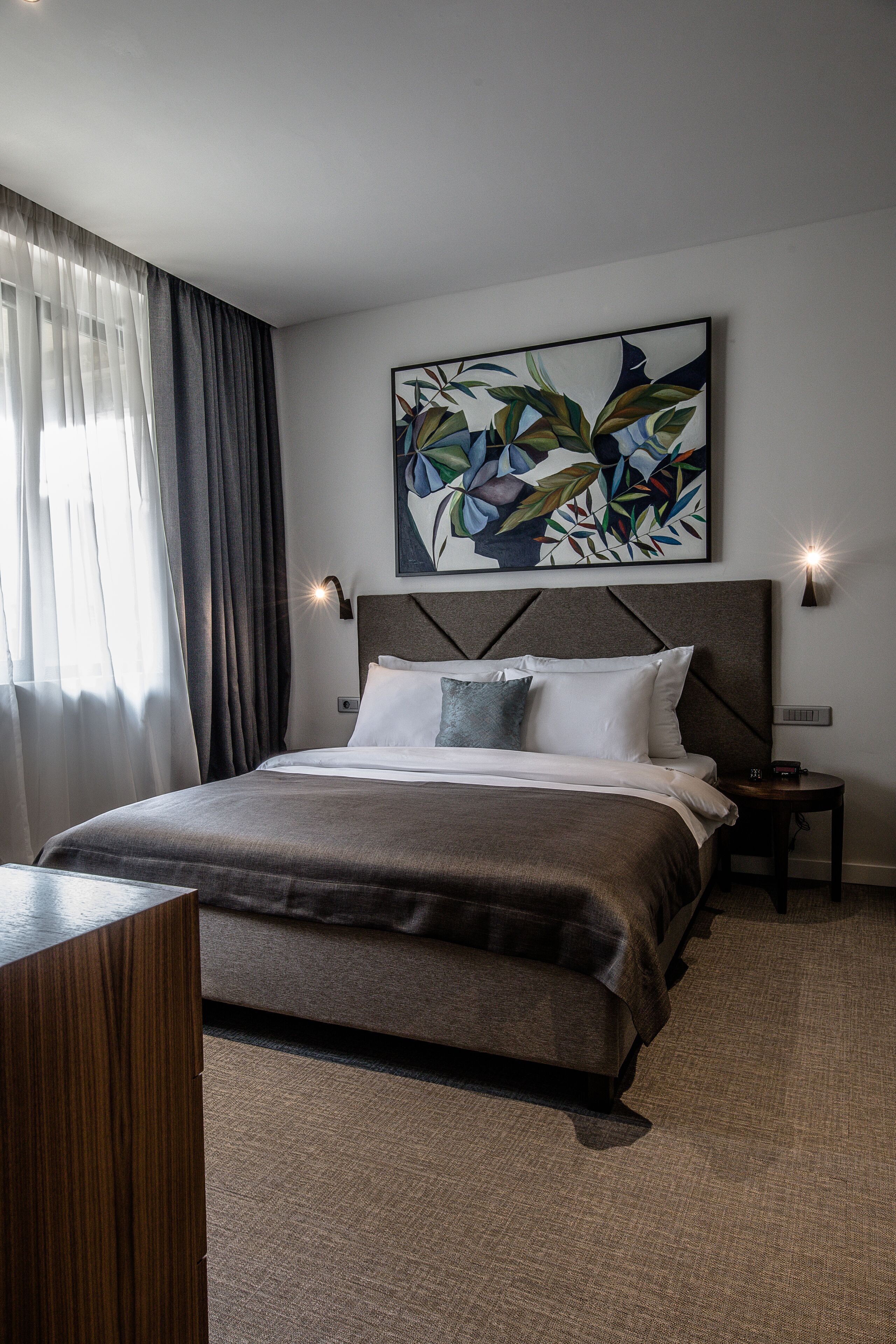 Premium bedding, minibar, in-room safe, desk