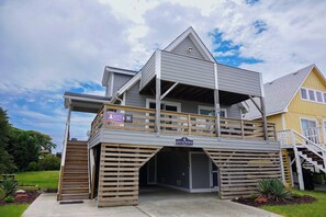 Exterior - Just Go With It 3 Bedroom Home in Kill Devil Hills (Kill Devil Hills)