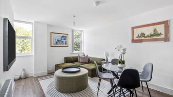 Apartemen, kamar mandi pribadi | Lounge