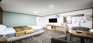 Basic Double Room | Free WiFi, bed sheets