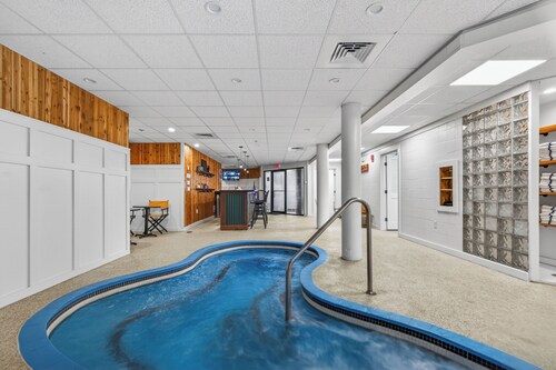 Pinnacle E07 Condo | Pool, Hot Tub | Golf Nearby