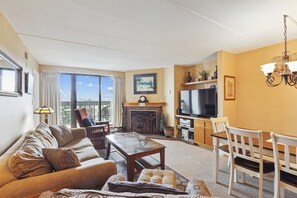 TV, peis og DVD-spiller