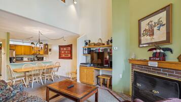 TV, fireplace, DVD player