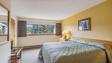 3 bedrooms, internet, bed sheets