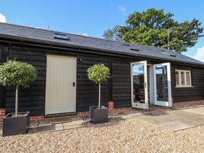 Exterior - Barley Cottage (Alresford)