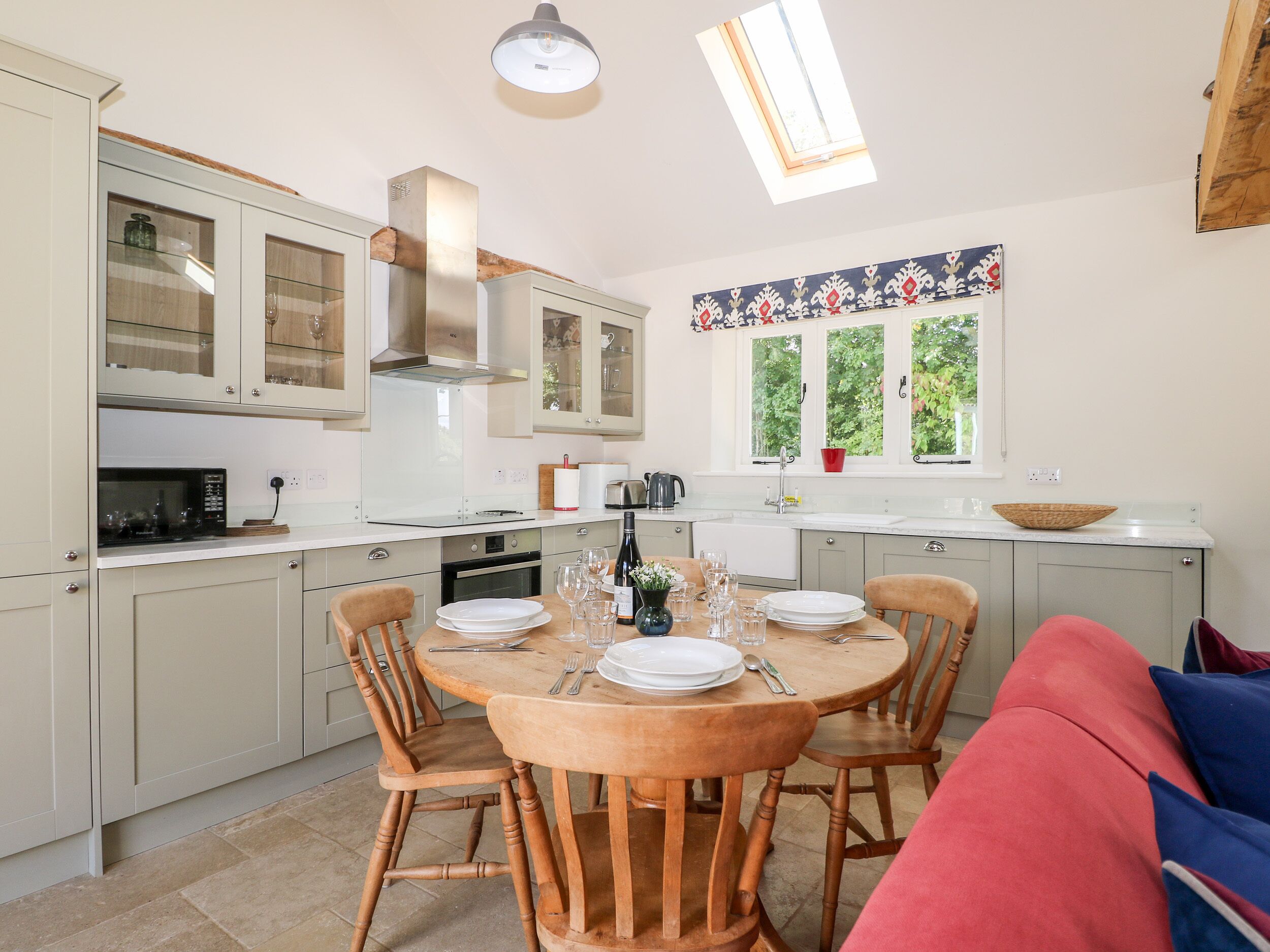 Fridge, dishwasher, electric kettle, toaster