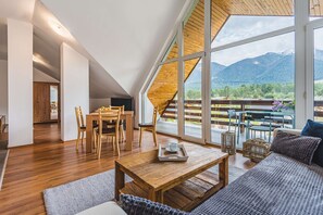 Suite, 1 Queen Bed, Non Smoking, Balcony (with Sofabed) - Local Stay Hotel, BW Signature Collection (Razlog)