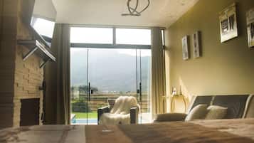 Xalet romàntic | 1 dormitori, roba de llit hipoal·lergògena i decoració individual