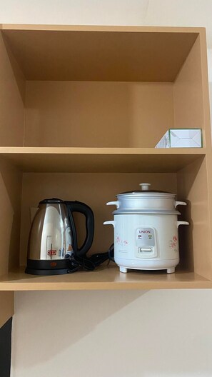 Coffee and/or coffee maker - Cheap Condo (Quezon City)