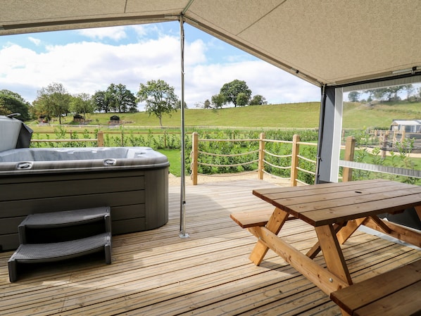 Balcony - The Otter (Llandrindod Wells)