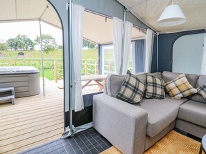 Living room - The Heron (Llandrindod Wells)