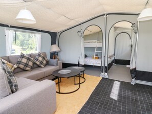 2 多间卧室、特色装修、特色家居、免费 WiFi