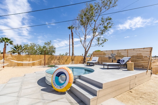 Pool.