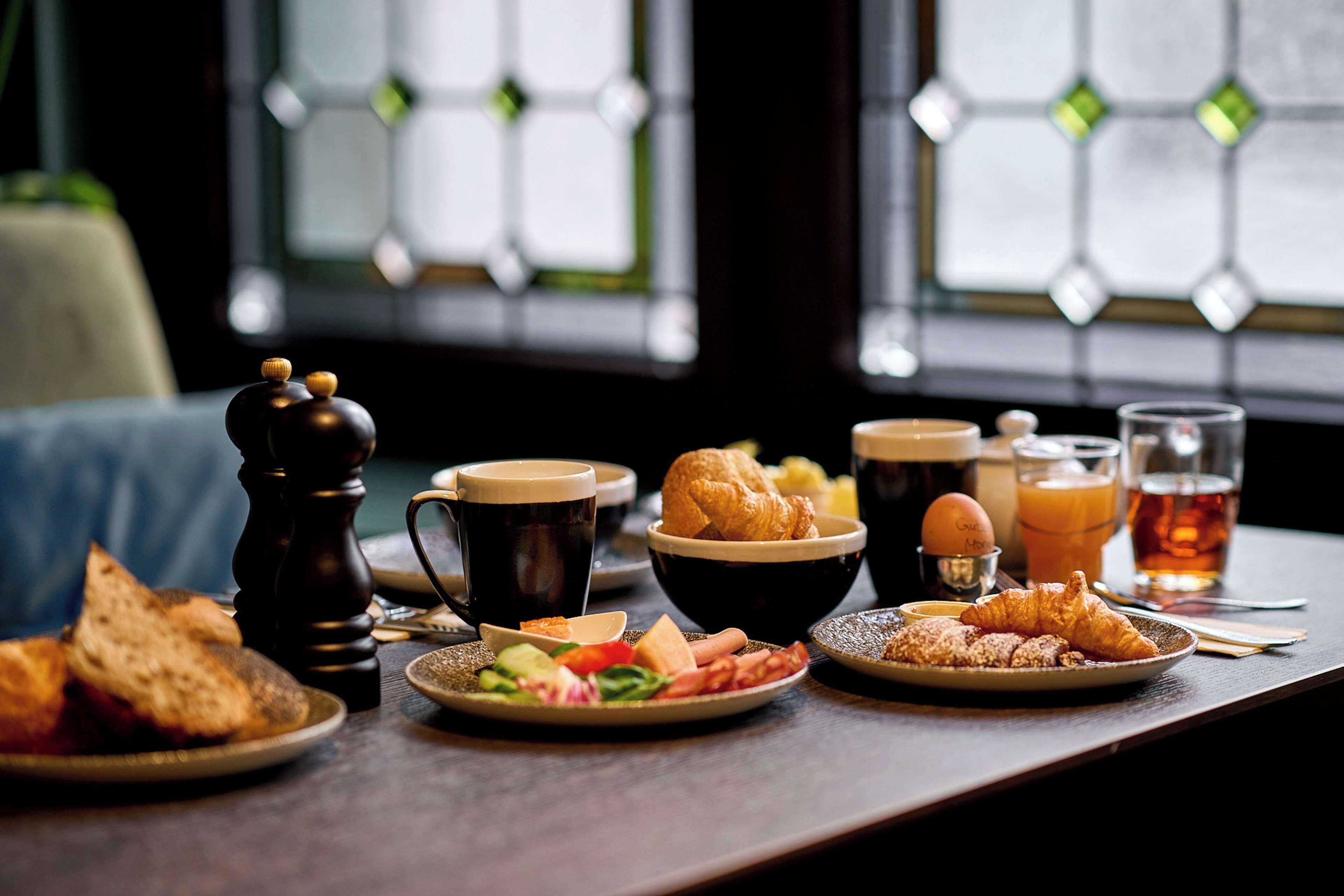 Desayuno buffet todos los días (con cargo) 