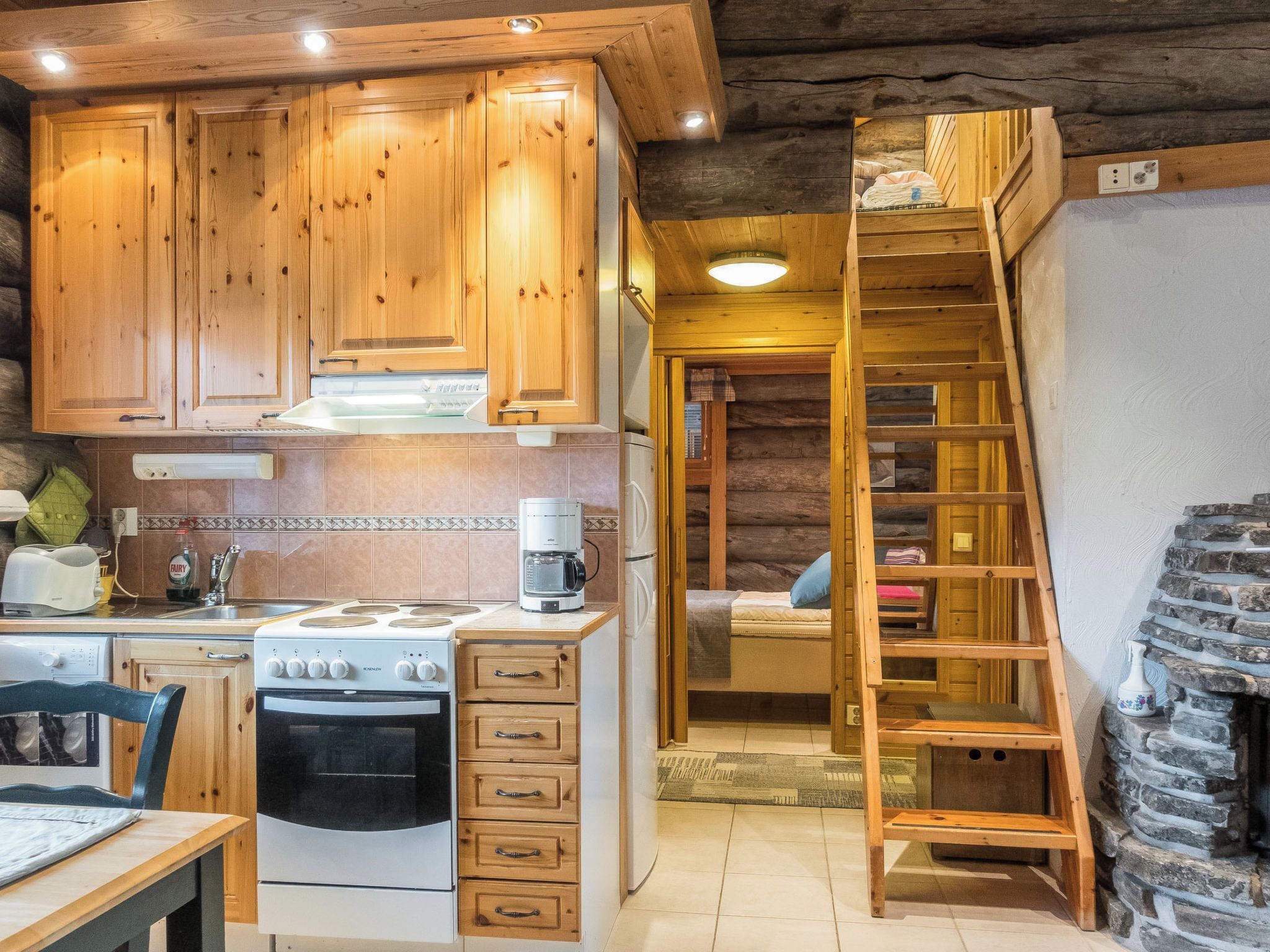 Fridge, microwave, dishwasher, cookware/dishes/utensils