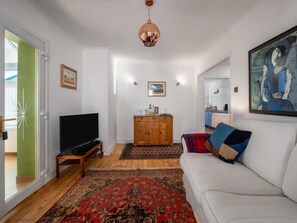 TV - Sullivan by Interhome (Drumnadrochit)