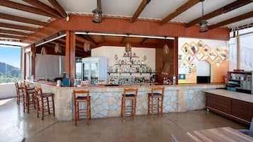 Bar (in der Unterkunft)