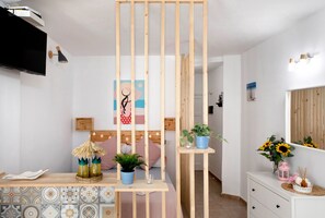 Interior - Apartment 'Vista al Paraíso' with Sea Views, Private Terraces and Wi-Fi (El Pris)