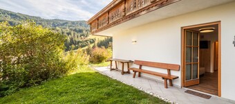 Holiday Apartment "Parigger Apt Enzian" with Mountain View, Shared Garden and Wi-Fi