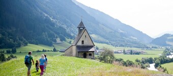 Apartamento vacacional "Parigger Apt Zirbe" con balcón privado, jardín comunitario y wifi