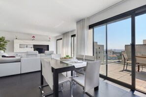 تناول الطعام