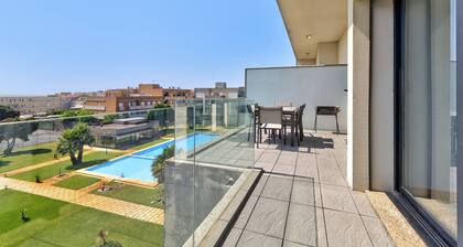 Appartement de vacances 'Sublime Mundo' avec piscine partagée, balcon et Wi-Fi.