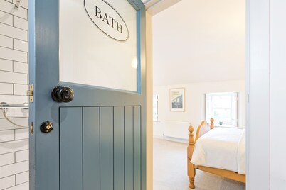 Connell's Barn Duleek Newgrange & Dublin Airport Nearby