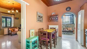 Télévision, chaîne hi-fi