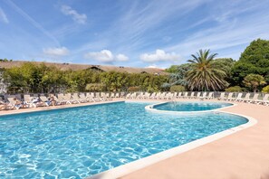 Indoor pool - Apartment "Bisbau" with Private Terrace, Private Garden & Shared Pools (Moliets-et-Maa)