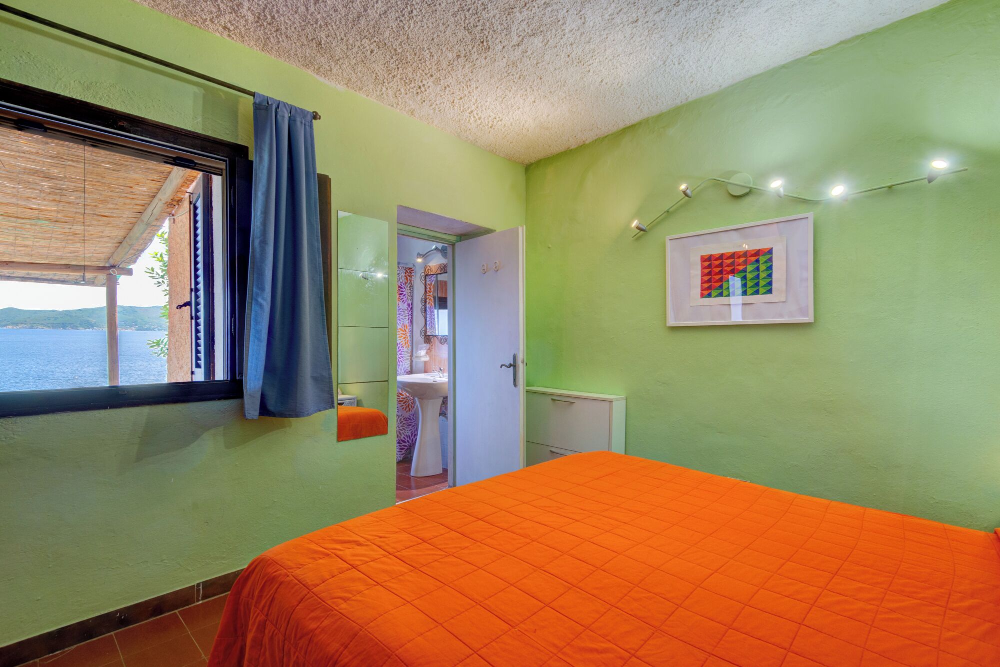 1 habitación, wifi y ropa de cama 