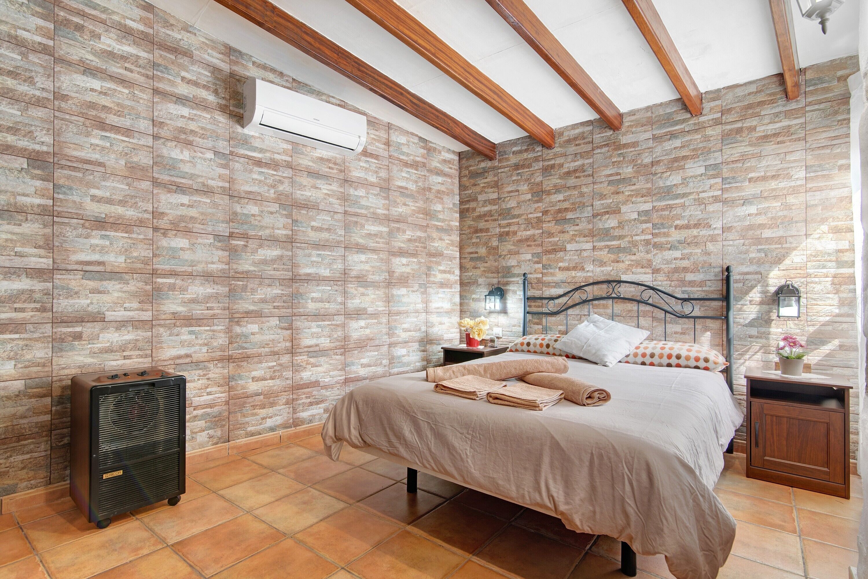 1 bedroom, iron/ironing board, free WiFi, bed sheets