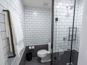 In-room safe, soundproofing, free WiFi