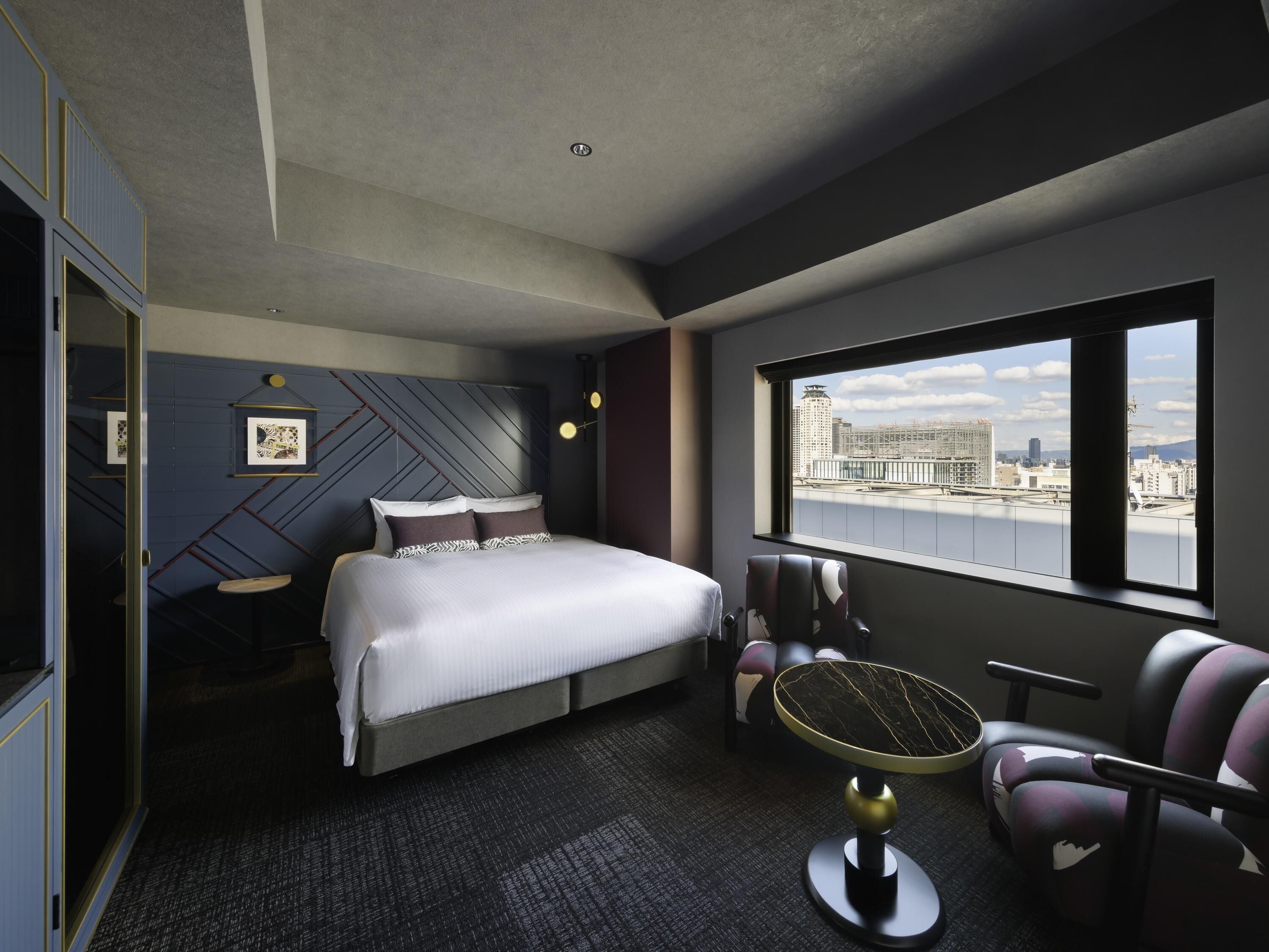 Room, 1 Queen Bed (Privilege, with Washing Machine) | In-room safe, desk, blackout curtains, iron/ironing board