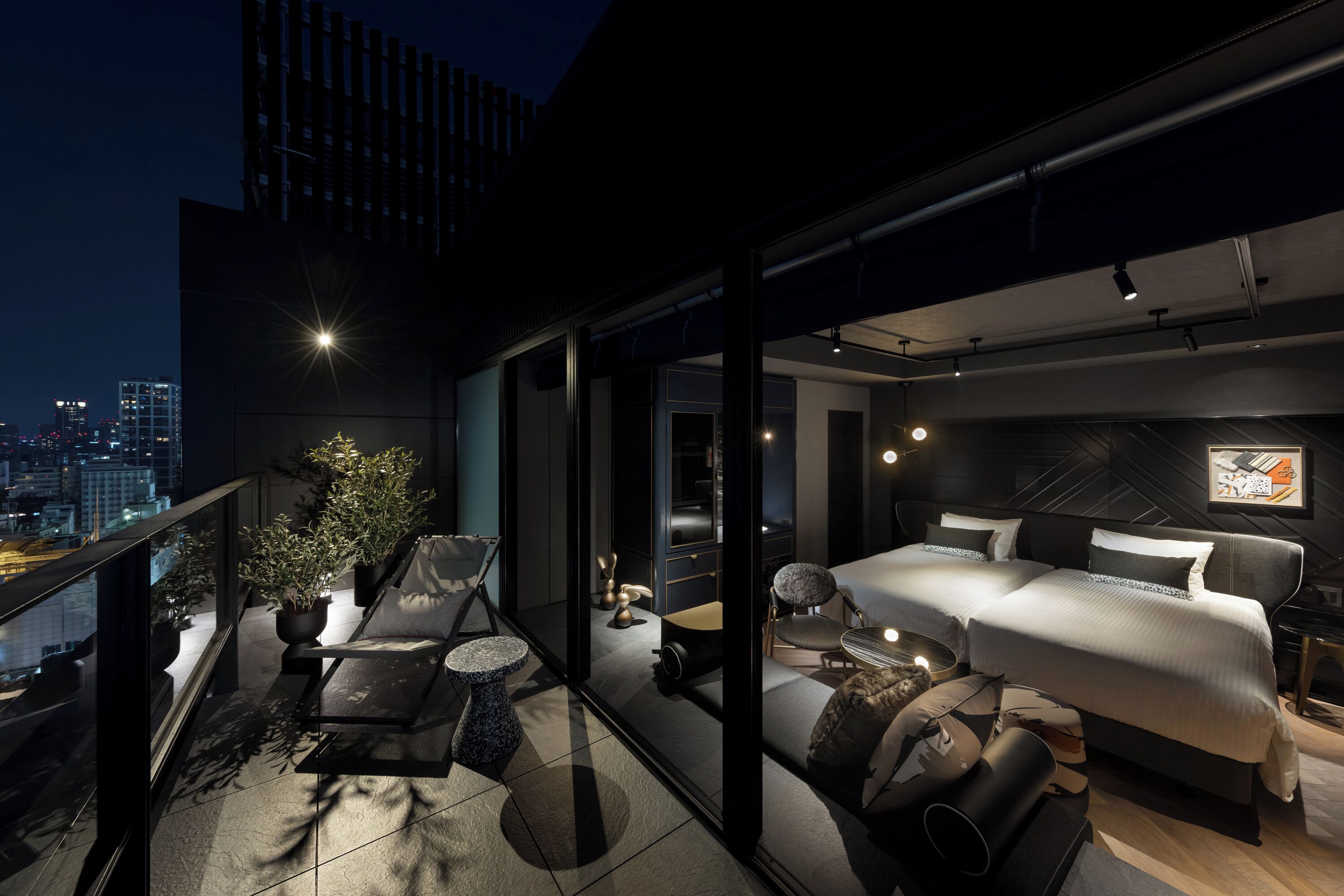 プレミアム ツインルーム シングルベッド 2 台 | バルコニー