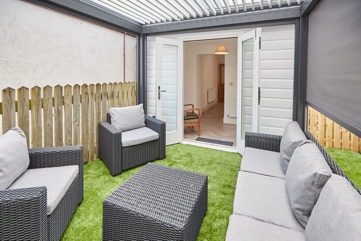 Apartment 2 @ High Street, Caernarfon - Host & Stay