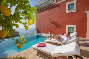 Indoor pool, outdoor pool - Luxury Villa With Heated Pool (Praiano)
