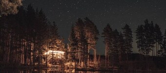 Viking house in the tree! Jacuzzi, Sauna