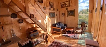 Viking house in the tree! Jacuzzi, Sauna