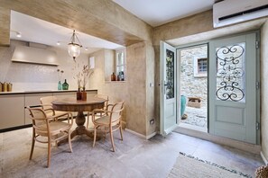 Dining - Boutique holiday home Casa Ars Natura II (Groznjan)